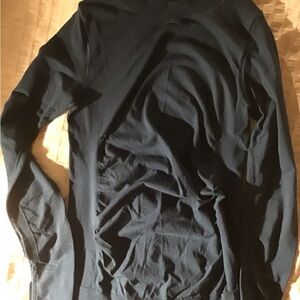 Athleta Navy Long Sleeve Top, thumb holes, ring neck, gentle rouch